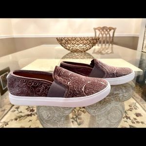 Steve Madden brown velour slip on casual sneakers